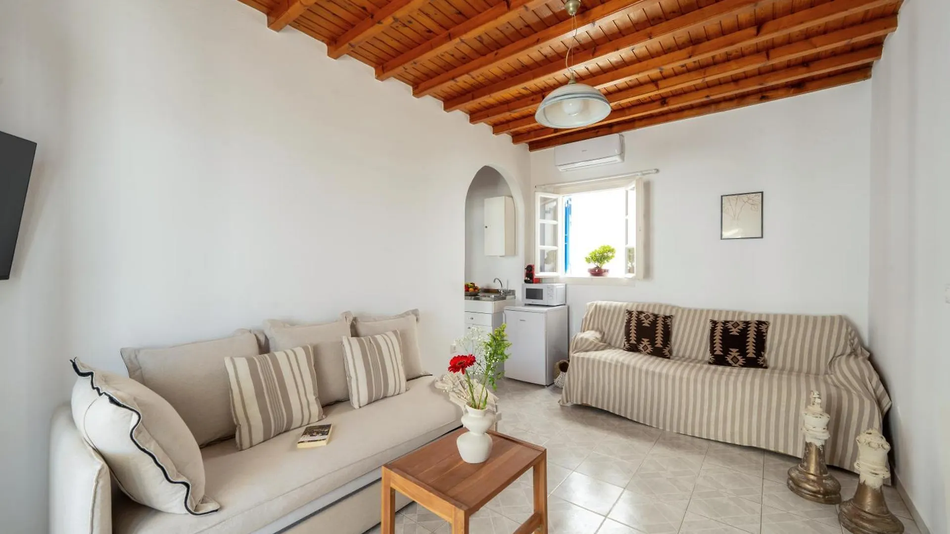 Seaview Central Suites Mykonos Town Апартаменты
