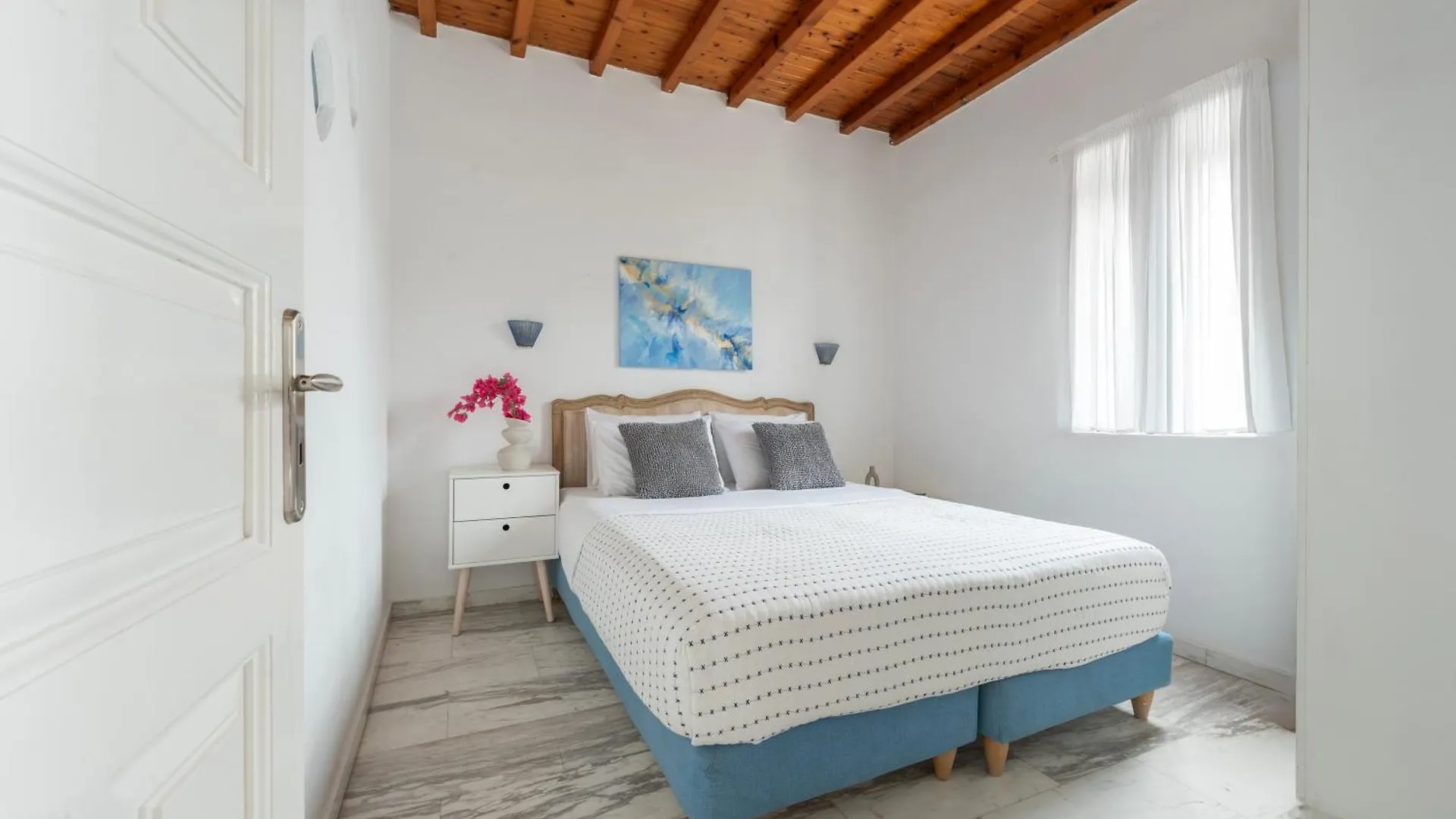 Seaview Central Suites Mykonos Town Апартаменты